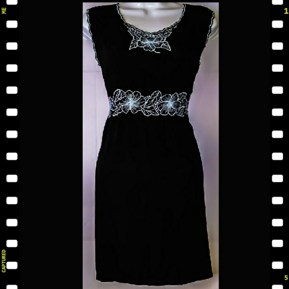 🆑3 - $15💦Far Away Dress.